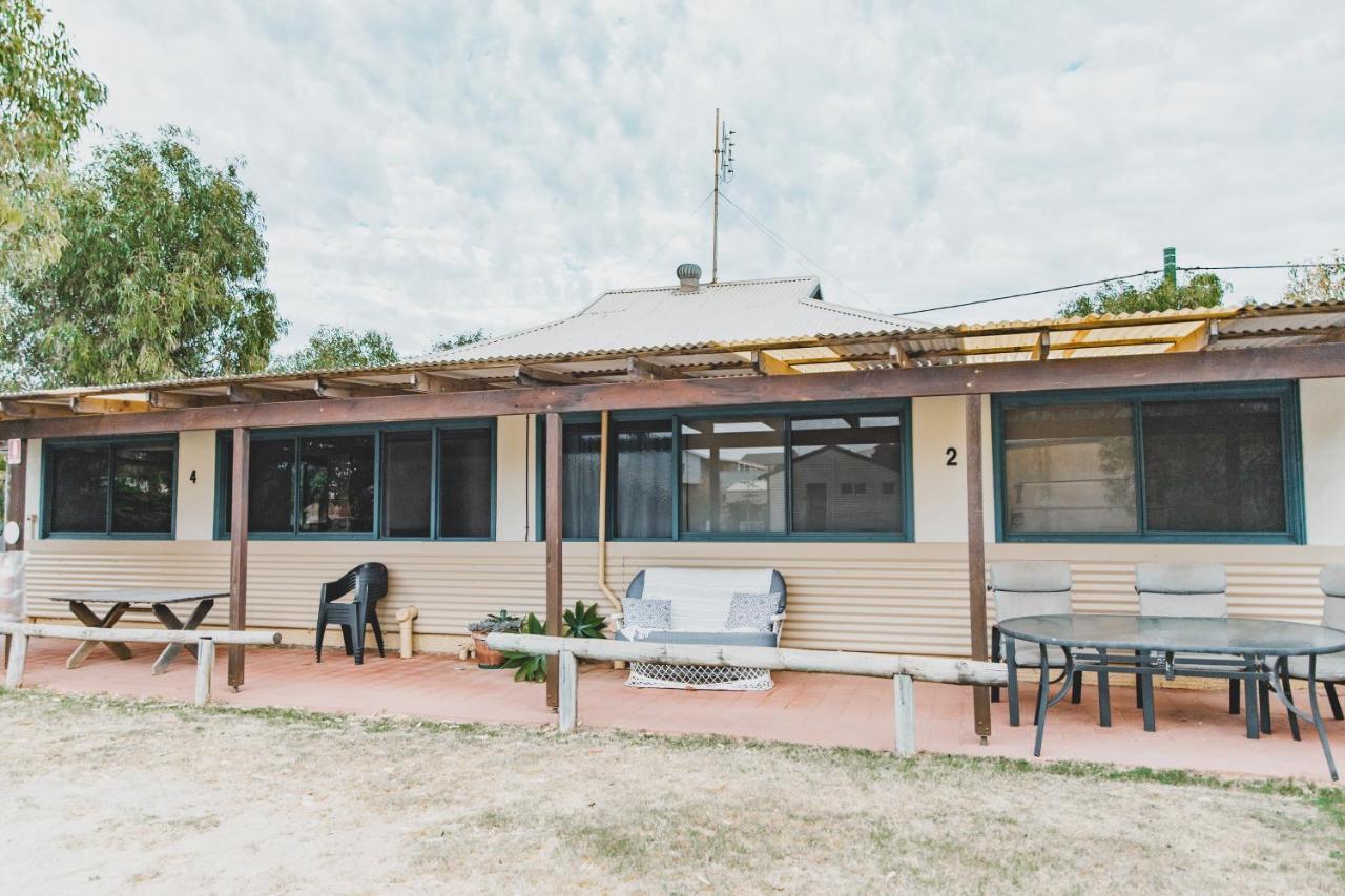 Dongara Hotel Motel Dış mekan fotoğraf